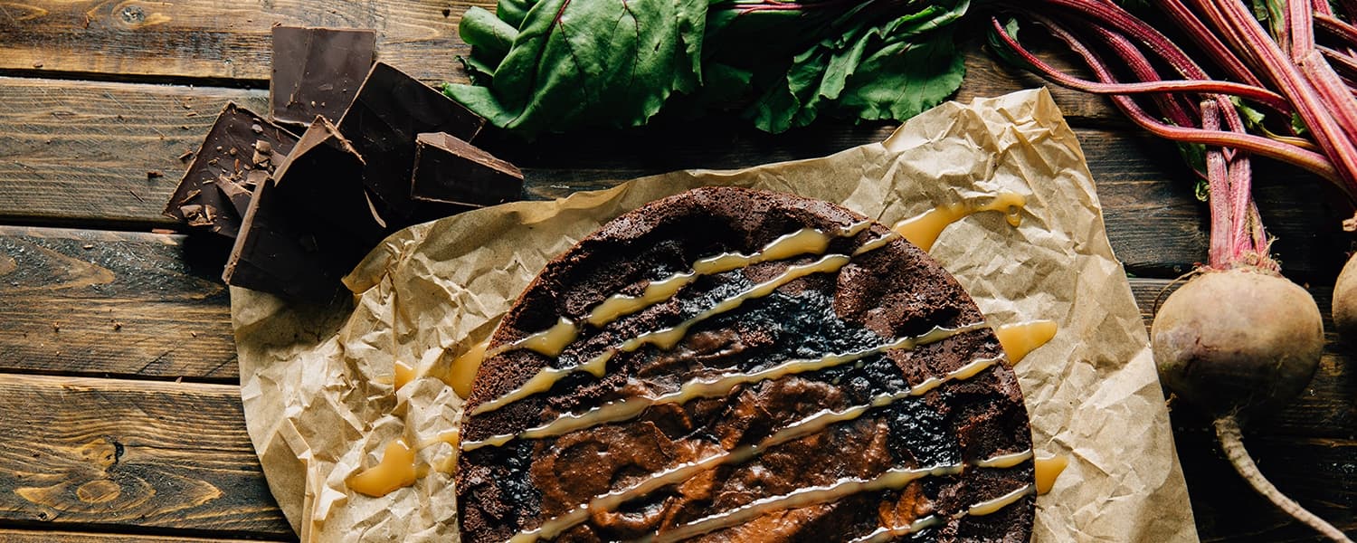 WordPress blog image - vegan-chocoalte-beet-torte-header-2.jpg