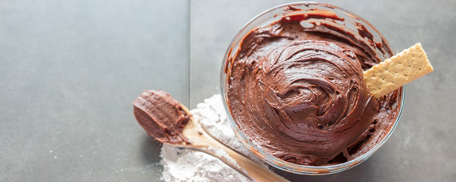 WordPress blog image - chocoalte-protein-frosting-header.jpg