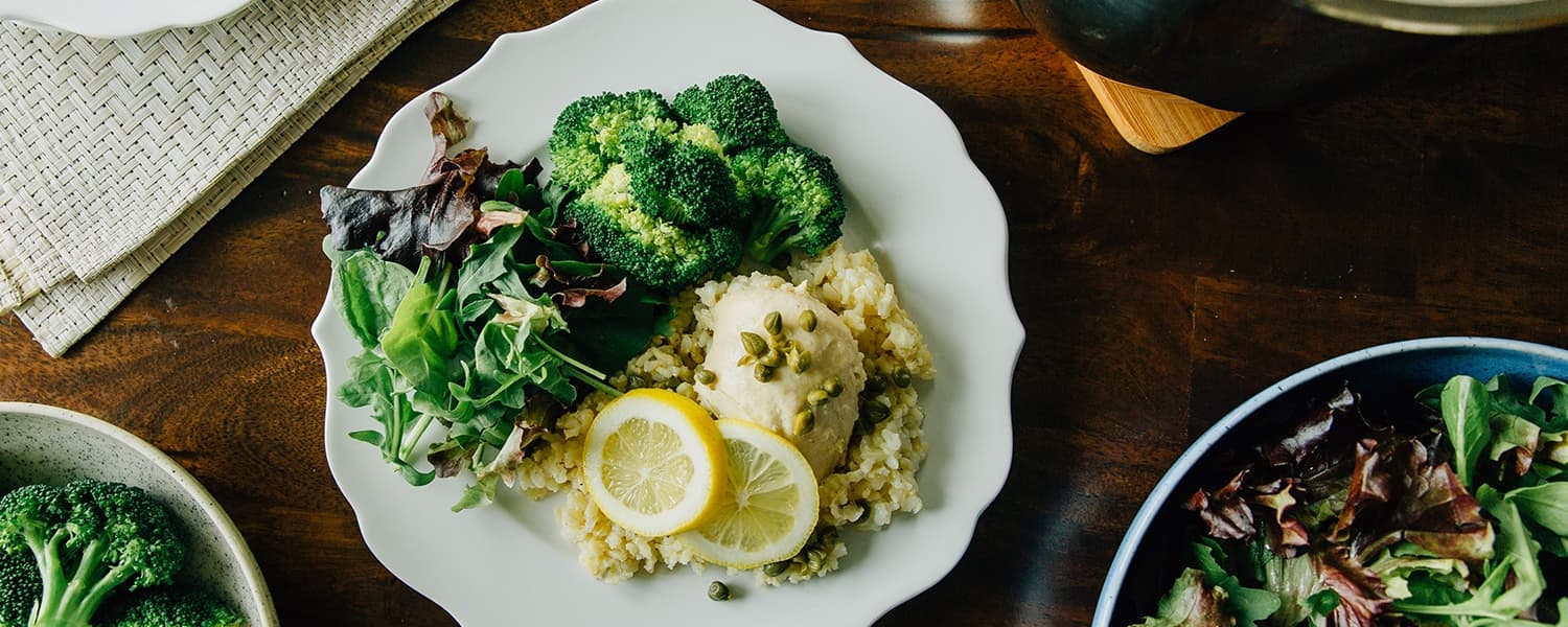 WordPress blog image - instant-pot-chicken-piccata-header.jpg